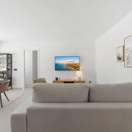 Vivi Homes - Cuevas Fuengirola