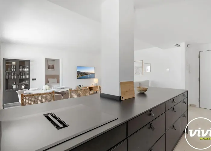 Vivi Homes - Cuevas 아파트 푸엔히롤라